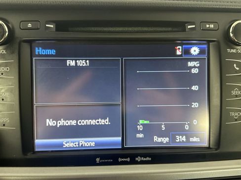 Used 2019 Toyota Highlander Plus AWD/4WD image 16
