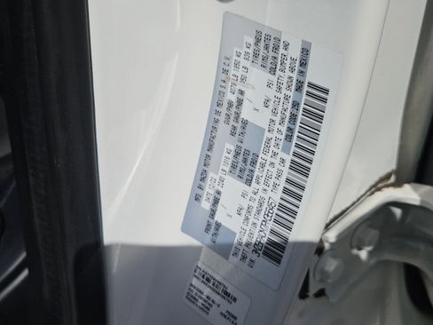 Used 2023 MAZDA MAZDA3 s FWD image 25