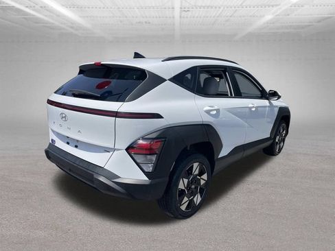 Used 2025 Hyundai Kona SEL AWD/4WD image 8