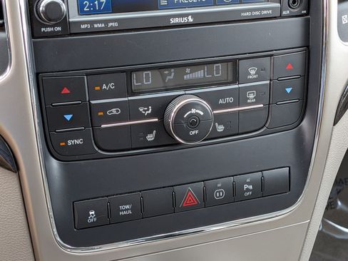 Used 2011 Jeep Grand Cherokee Laredo AWD/4WD image 25