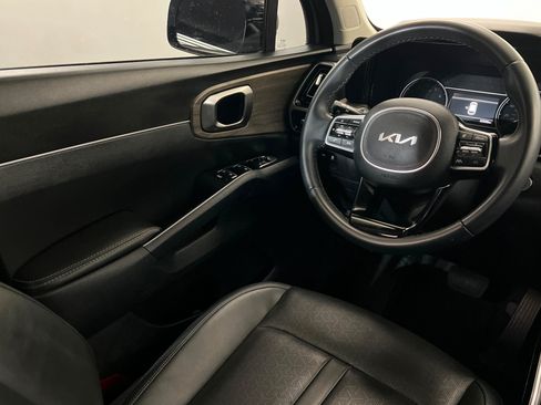 Used 2023 Kia Sorento S AWD/4WD image 12