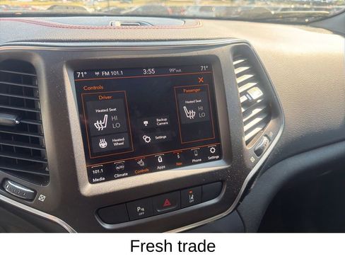 Used 2022 Jeep Cherokee Trailhawk w/ Sun, Sound & Nav Group image 14