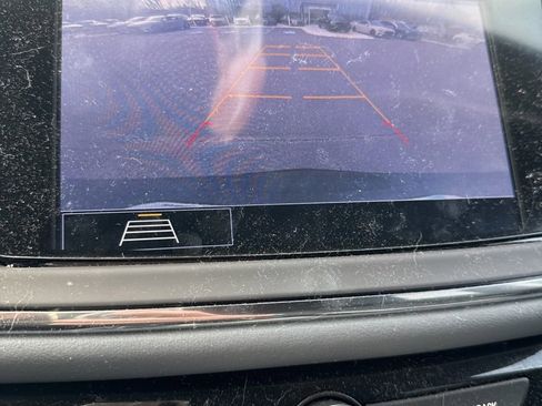 Used 2020 Buick Enclave Premium w/ Sun and Sites Package image 11