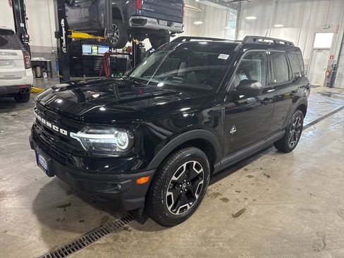 Used 2023 Ford Bronco Sport Outer Banks w/ Tech Package image 29