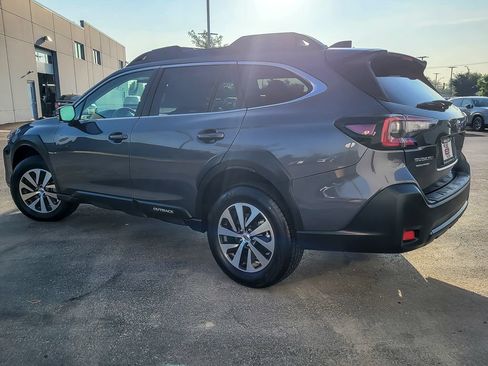 Certified 2025 Subaru Outback Premium w/ Popular Package #1A AWD/4WD image 7