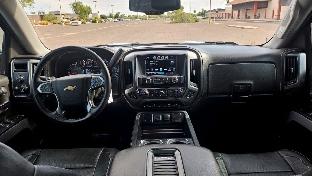 Used 2018 Chevrolet Silverado 1500 LTZ Z71 w/ LTZ Plus Package AWD/4WD image 30