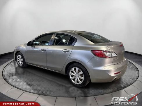 Used 2012 MAZDA MAZDA3 i Sport image 3