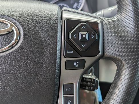 Used 2022 Toyota Tacoma SR5 w/ Black Out Package (TMS) AWD/4WD image 21