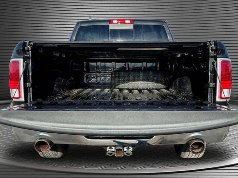 Used 2016 RAM 1500 Laramie w/ Convenience Group AWD/4WD image 7