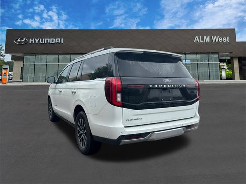 Used 2025 Ford Expedition Platinum AWD/4WD image 7