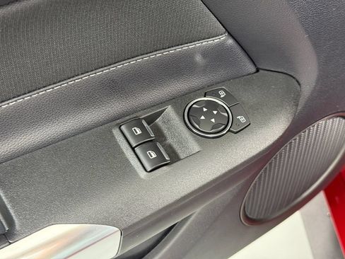 Used 2018 Ford Mustang GT RWD image 19