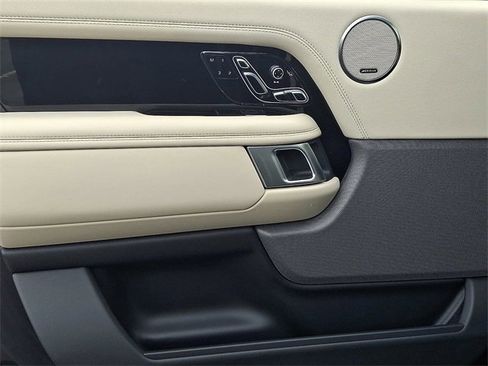 Used 2021 Land Rover Range Rover P525 Westminster Edition image 16