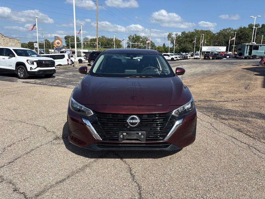 Used 2024 Nissan Sentra SV FWD image 2