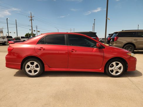 Used 2012 Toyota Corolla S FWD image 7