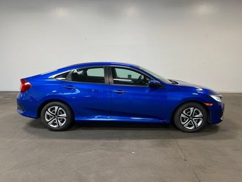 Used 2018 Honda Civic LX image 2