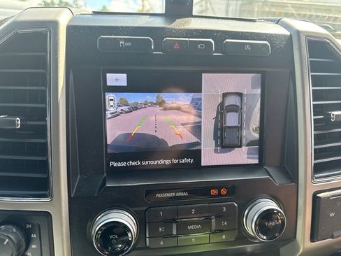 Used 2019 Ford F150 Lariat w/ Equipment Group 502A Luxury AWD/4WD image 16