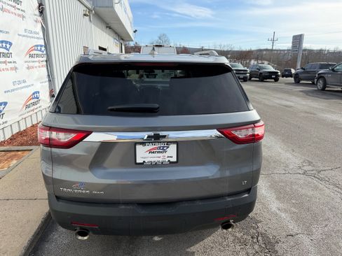 Used 2018 Chevrolet Traverse LT image 20