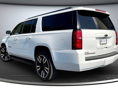Used 2019 Chevrolet Suburban Premier w/ RST 6.2L Performance Edition AWD/4WD image 7