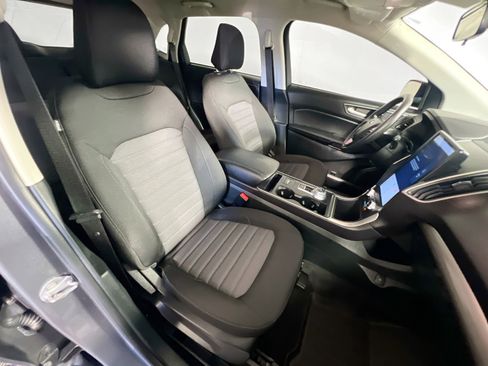 Used 2024 Ford Edge SE w/ Black Appearance Package image 31