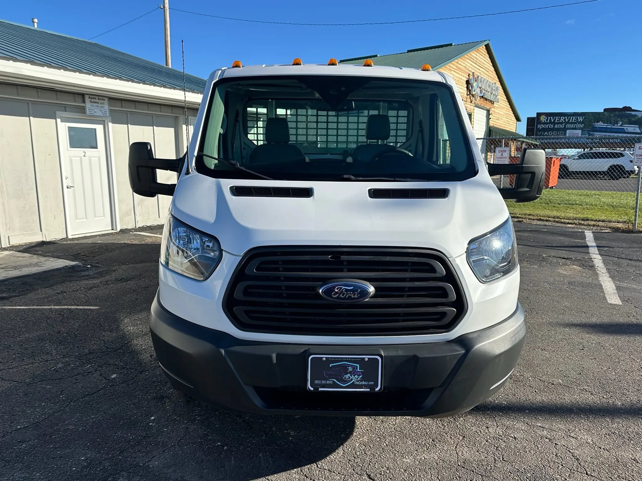 Used 2018 Ford Transit 250 138 RWD image 2