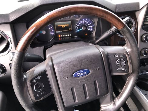 Used 2014 Ford F350 Lariat w/ Chrome Package image 15