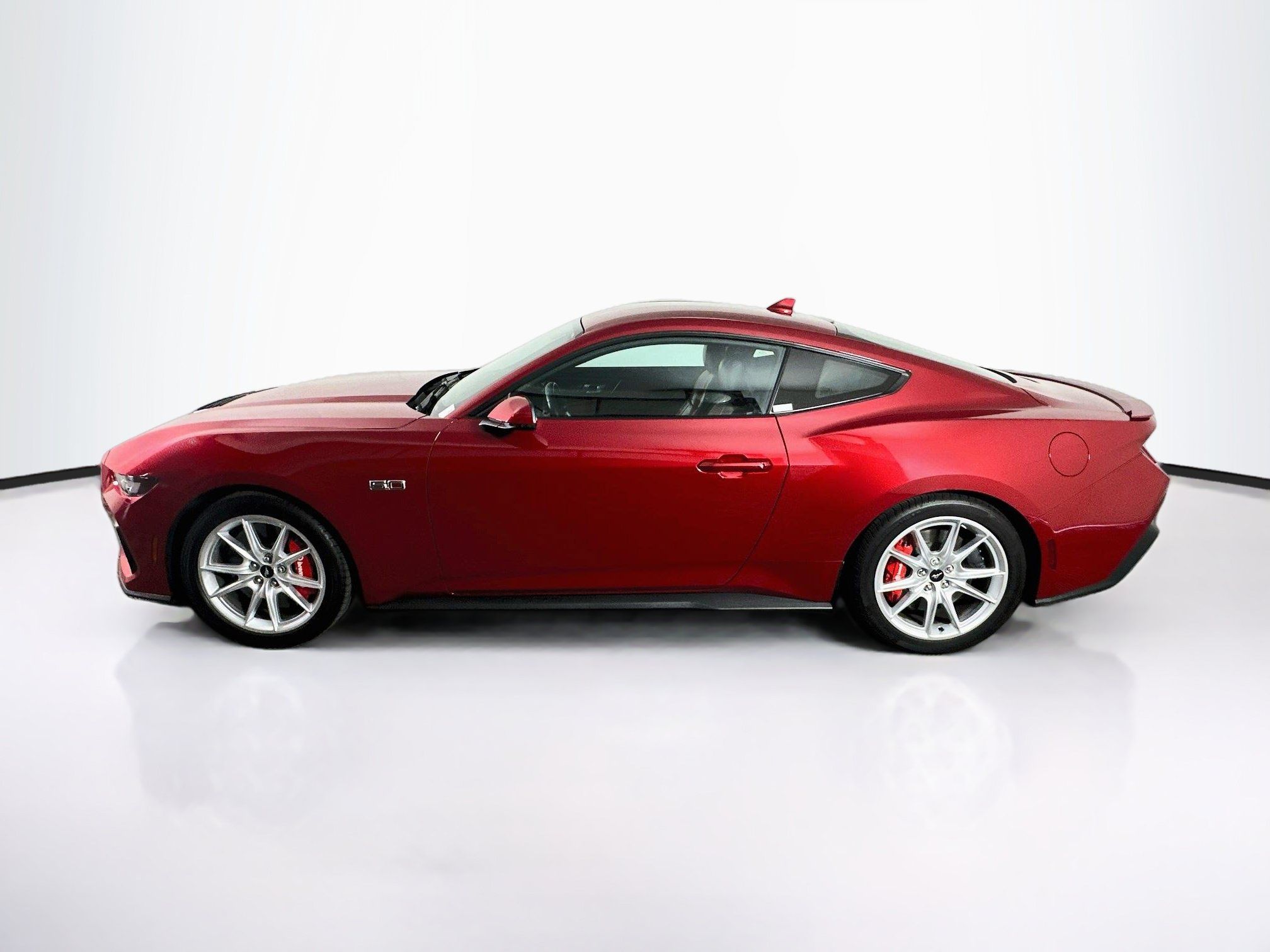 Used 2024 Ford Mustang GT Premium RWD image 4
