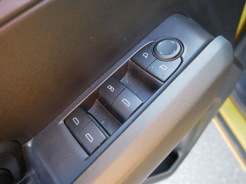 Used 2023 Chevrolet Colorado Trail Boss w/ Technology Package image 22