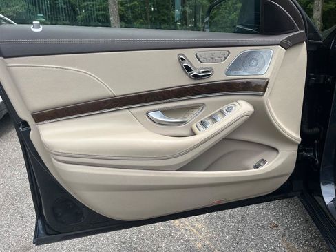 Used 2017 Mercedes-Benz S 550 4MATIC Sedan image 10