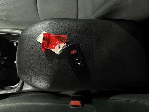 Certified 2024 Toyota RAV4 XLE image 31