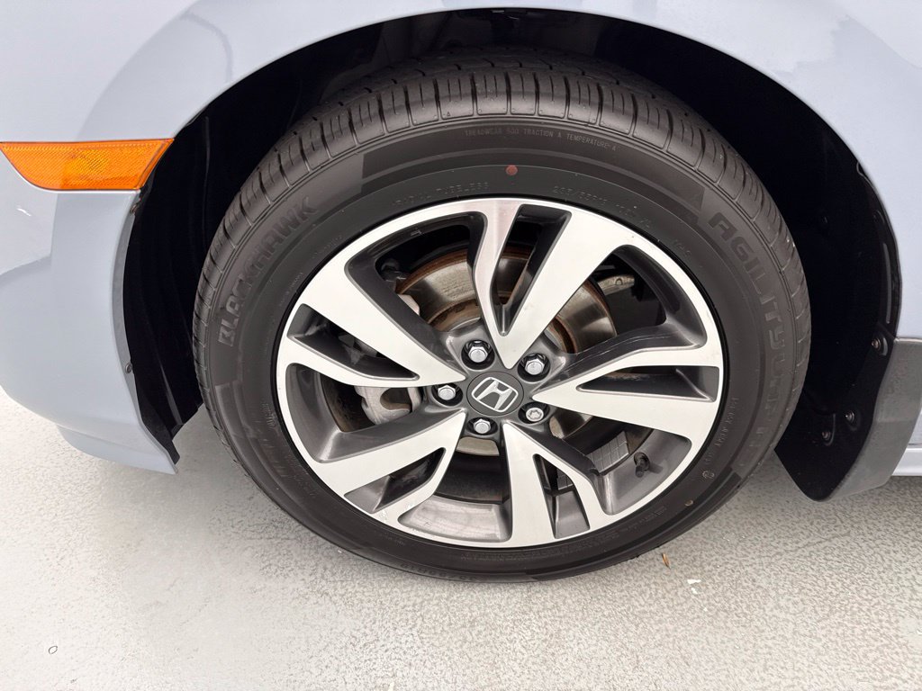 Used 2023 Honda Odyssey Touring image 5