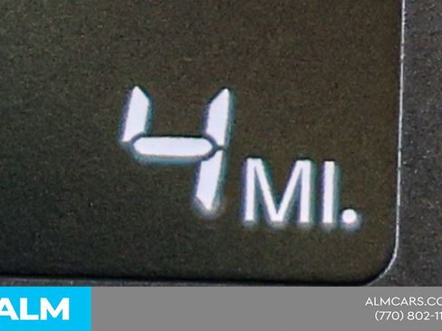 Used 2025 Nissan Versa S w/ Trunk Package image 43