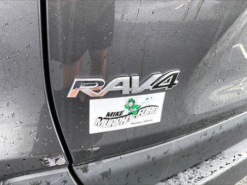 Used 2022 Toyota RAV4 XLE FWD image 31