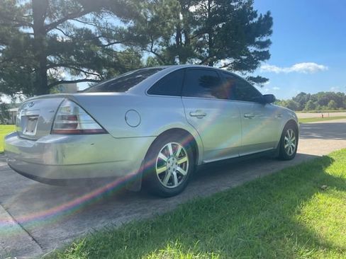 Used 2008 Ford Taurus SEL FWD image 7