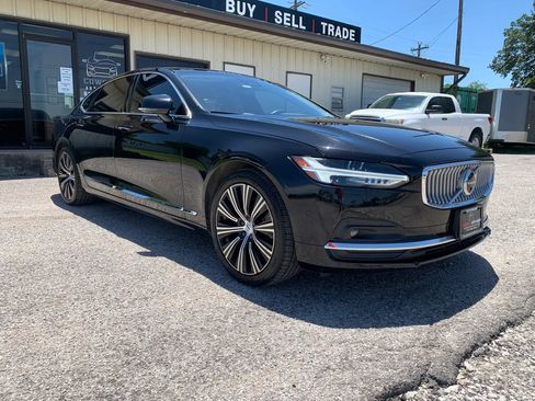 Used 2023 Volvo S90 B6 Plus AWD/4WD image 4