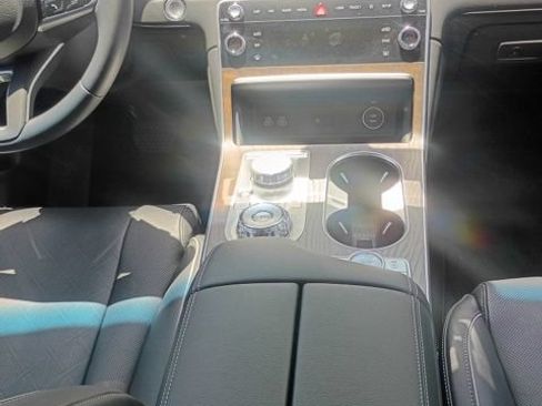 Used 2025 Genesis GV80 3.5T Advanced AWD/4WD image 10