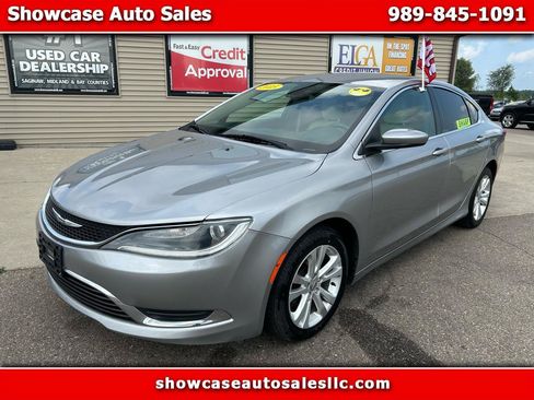 Used 2015 Chrysler 200 Limited FWD image 1