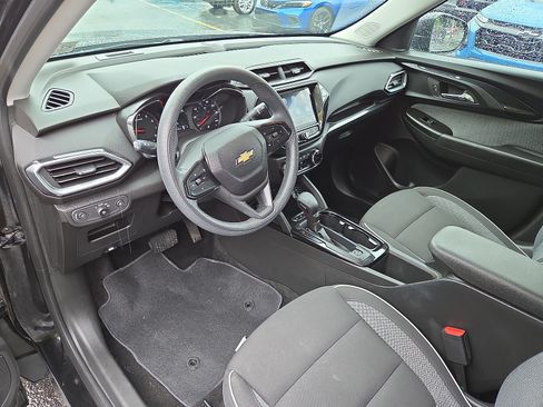 Used 2023 Chevrolet TrailBlazer LT w/ Convenience Package FWD image 15