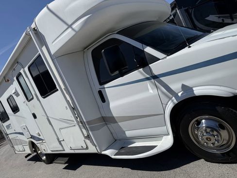 Used 2004 Chevrolet Express 3500 w/ RV Package. Upfitter Option RWD image 23