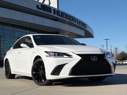 Used 2023 Lexus ES 350 F Sport image 2