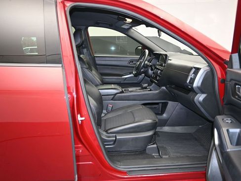 Used 2023 Nissan Pathfinder Rock Creek AWD/4WD image 26