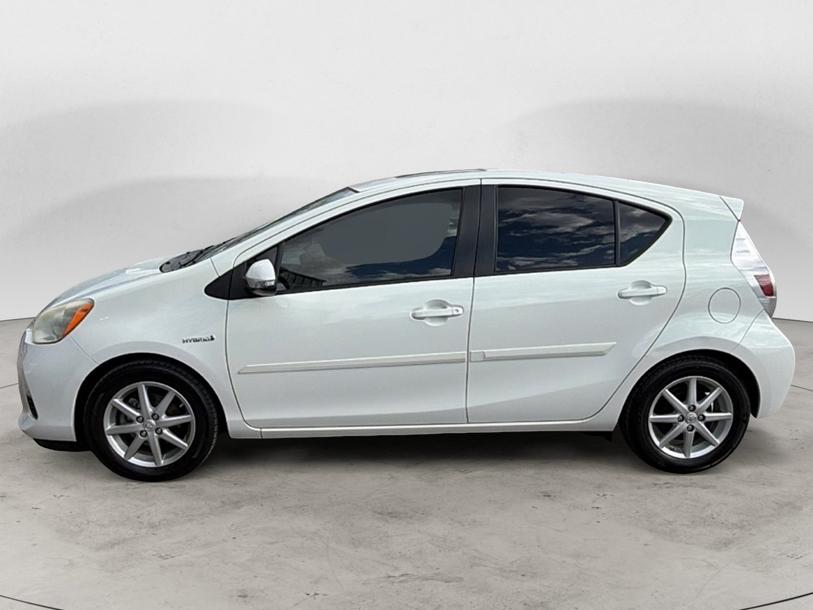 Used 2012 Toyota Prius C Three FWD image 3