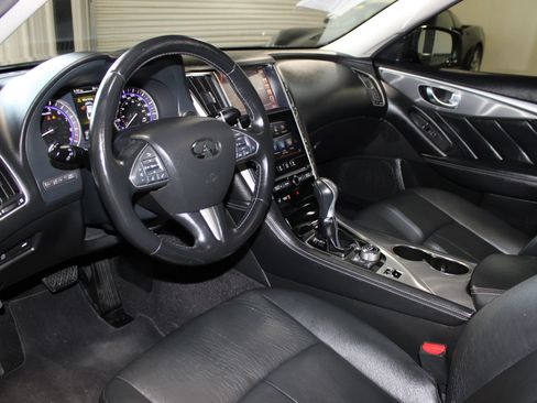 Used 2015 INFINITI Q50 Premium w/ Navigation Package RWD image 23