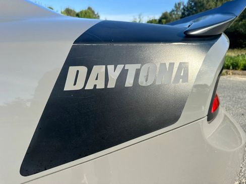 Used 2018 Dodge Charger R/T RWD image 24