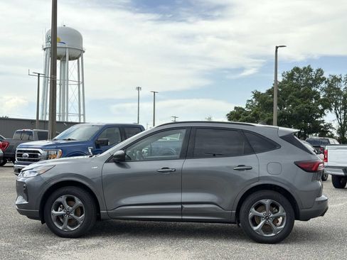 Used 2024 Ford Escape ST-Line AWD/4WD image 3