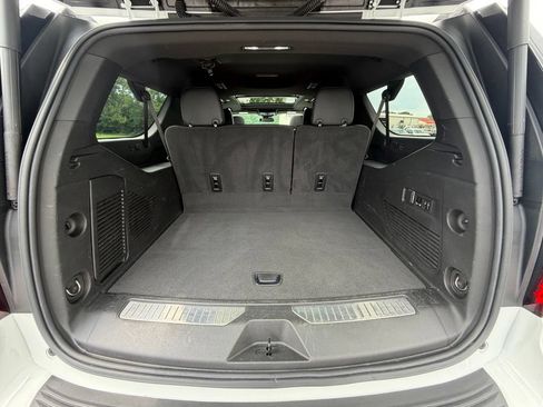 Used 2023 GMC Yukon XL Denali AWD/4WD image 20