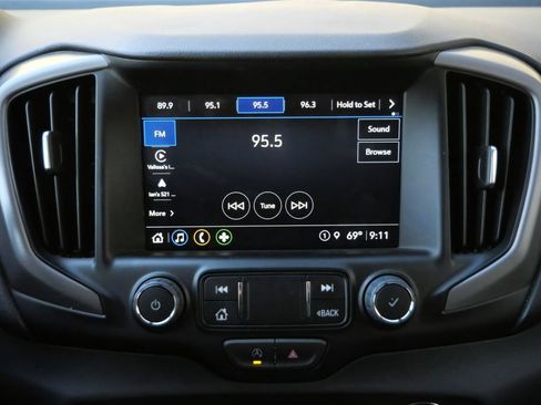 Used 2023 GMC Terrain AT4 w/ LPO, Floor Liner Package AWD/4WD image 25