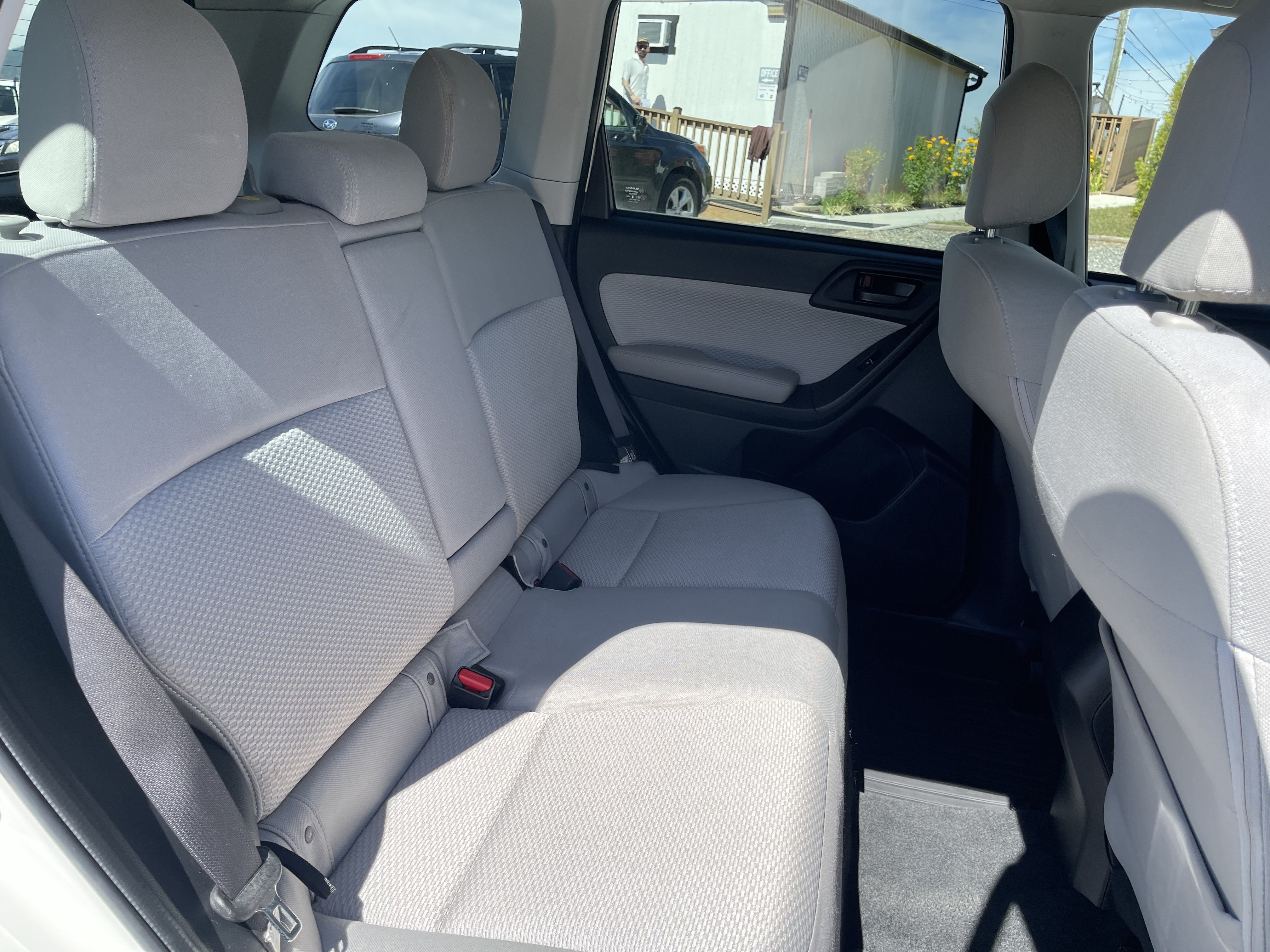 Used 2018 Subaru Forester 2.5i Premium w/ Popular Package #2A AWD/4WD image 12