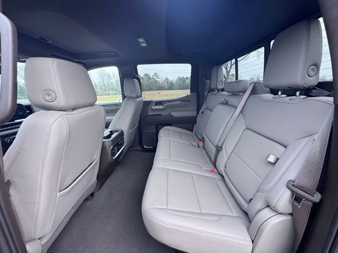 Used 2023 Chevrolet Silverado 1500 LTZ w/ LTZ Premium Package image 18