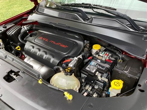 Used 2021 Jeep Compass Latitude FWD image 19
