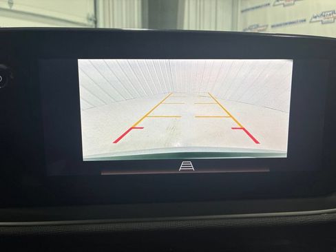 Used 2025 Buick Envista Preferred FWD image 23